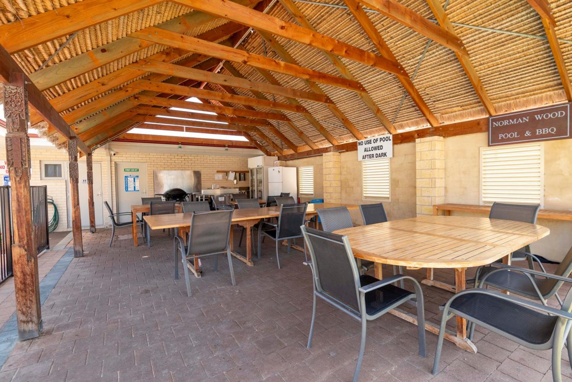 Bunbury Apartamento Motel Exterior foto